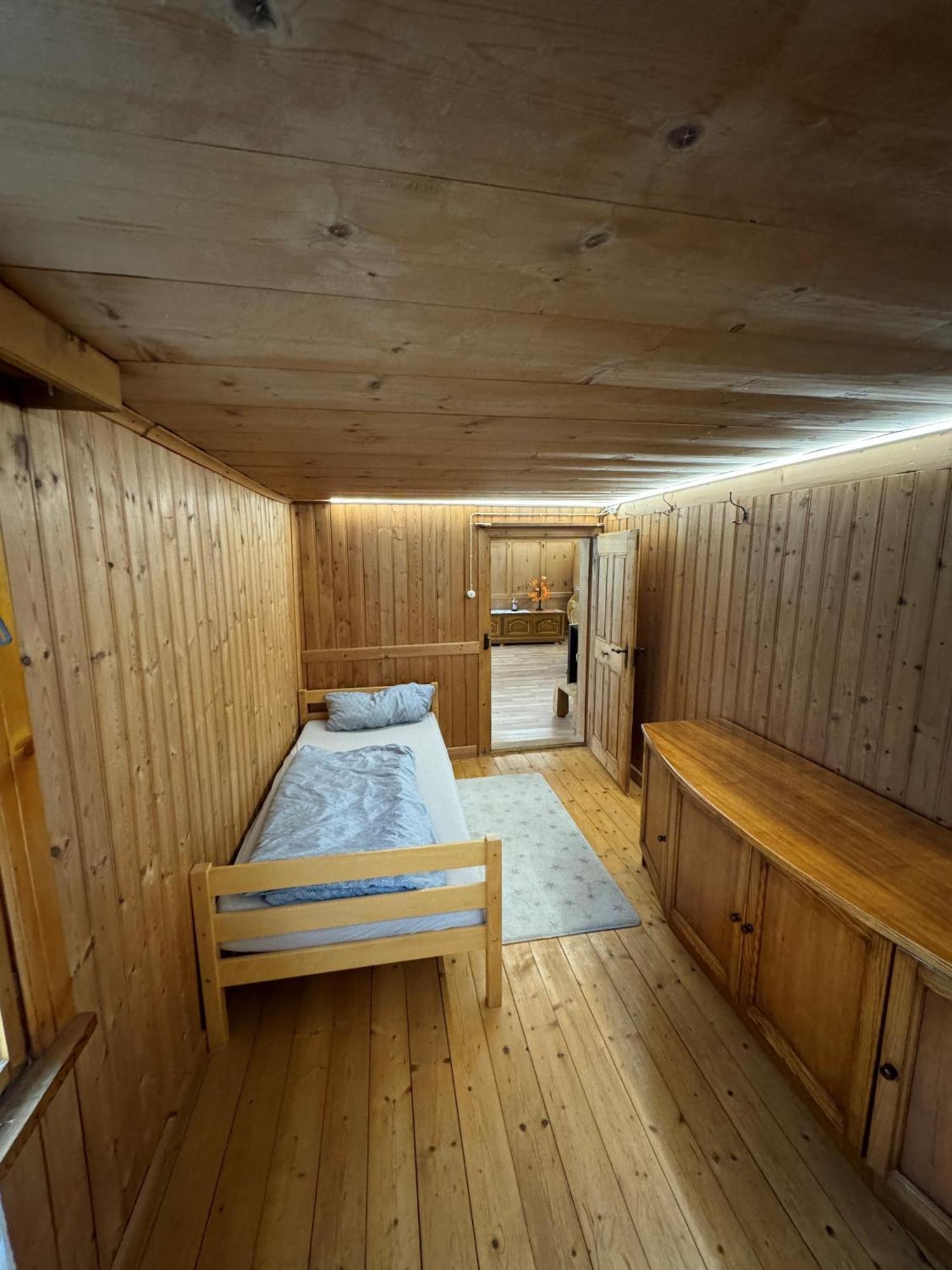 Freundliche 2-Zimmer-Erdgeschosswohnung Mit Garten In Seeberg Sonntag Εξωτερικό φωτογραφία