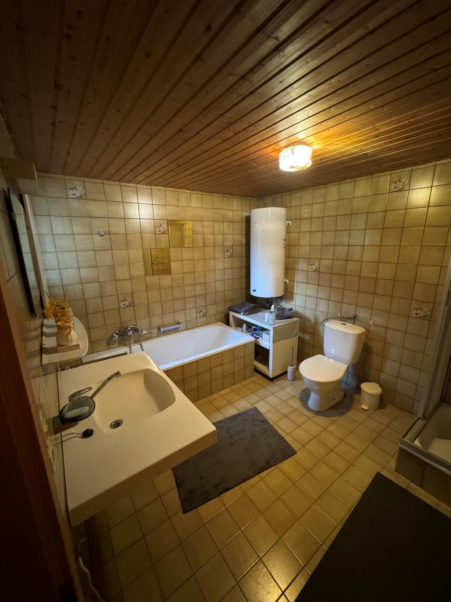 Freundliche 2-Zimmer-Erdgeschosswohnung Mit Garten In Seeberg Sonntag Εξωτερικό φωτογραφία