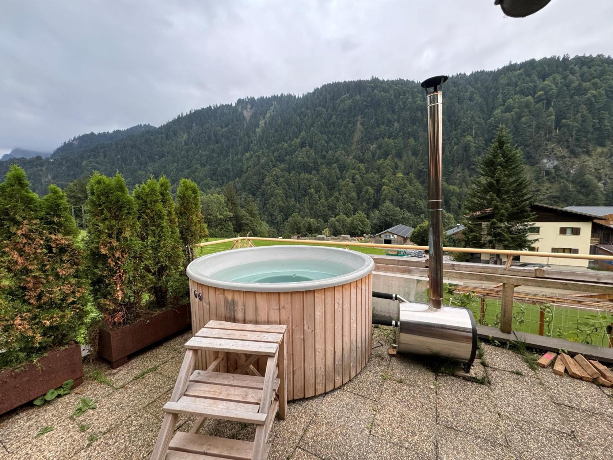 Freundliche 2-Zimmer-Erdgeschosswohnung Mit Garten In Seeberg Sonntag Εξωτερικό φωτογραφία